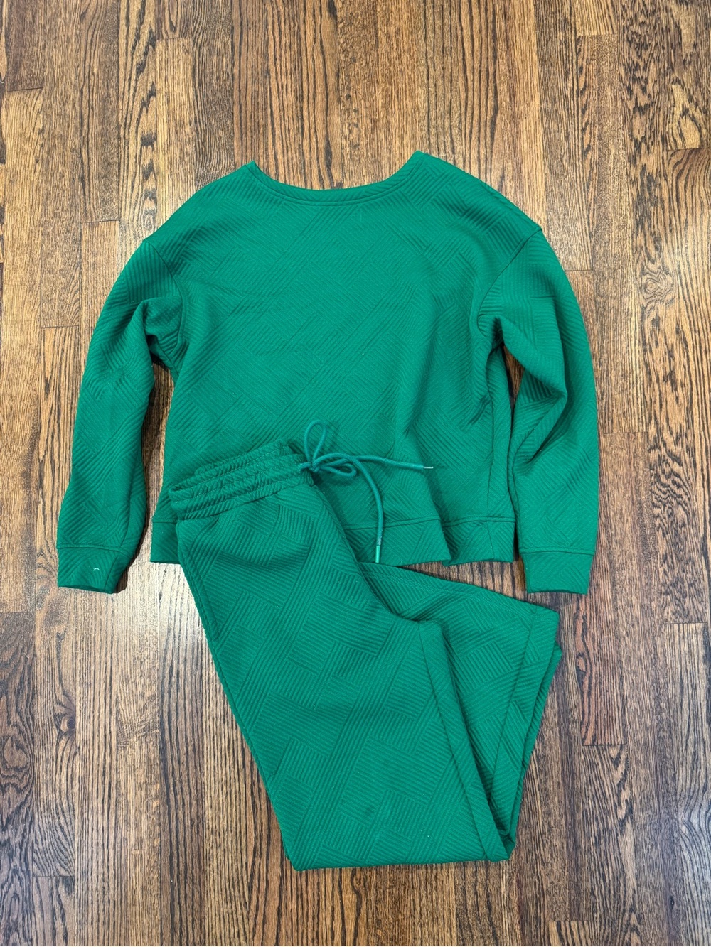 Green Quilted Lounge Set - Sweatshirt & Joggers